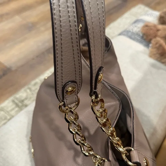 Michael Kors Delancey Taupe Leather & Chain Shoulder Bag with Gold Stud Accents - Picture 6 of 13